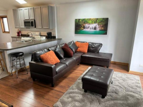 3BR 2BA Apt Near Rush Hospital